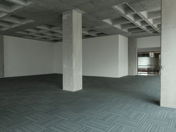 Oficina en renta - Santa María