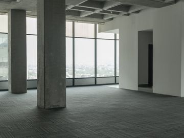 Oficina en renta - Santa María