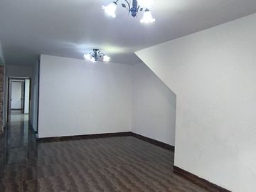 Venta de Amplio Departamento en 1er Piso (210 m²) – Urb. Repartición, Comas