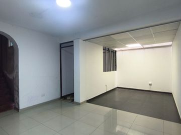 Venta de Amplio Departamento en 1er Piso (210 m²) – Urb. Repartición, Comas