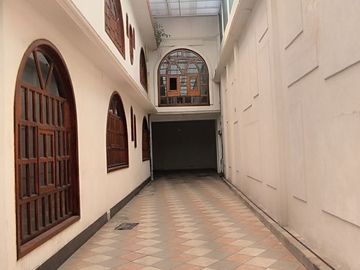 Casa en venta en Gustavo A. Madero | Activo inmobiliario con gran potencial patrimonial- 4 recamaras y 4 baños
