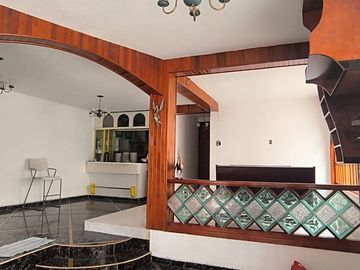 Casa en venta en Gustavo A. Madero | Activo inmobiliario con gran potencial patrimonial- 4 recamaras y 4 baños