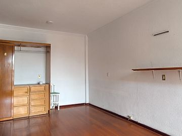 Casa en venta en Gustavo A. Madero | Activo inmobiliario con gran potencial patrimonial- 4 recamaras y 4 baños
