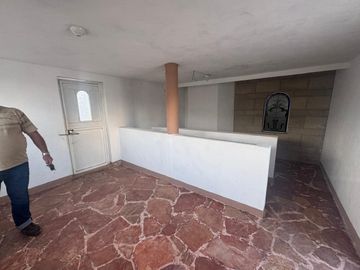 RENTO CASA COMERCIAL CERCA DE LA MEDICA CAMPESTRE