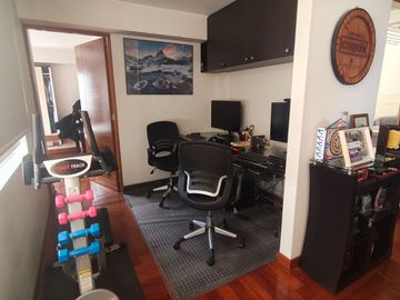 DUPLEX DE 227M2 + 3 COCHERAS EN VENTA EN CHACARRILLA - SAN BORJA