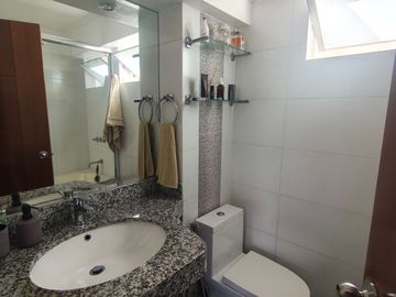 DUPLEX DE 227M2 + 3 COCHERAS EN VENTA EN CHACARRILLA - SAN BORJA