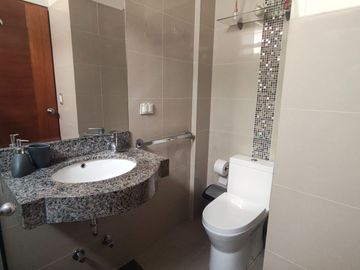 DUPLEX DE 227M2 + 3 COCHERAS EN VENTA EN CHACARRILLA - SAN BORJA