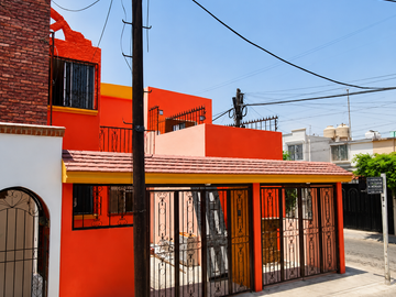 CASA EN VENTA EN SAN PEDRO TLAQUEPAQUE JALISCO