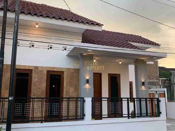 RUMAH BARU SIAP HUNI DEKAT AKMIL MAGELANG