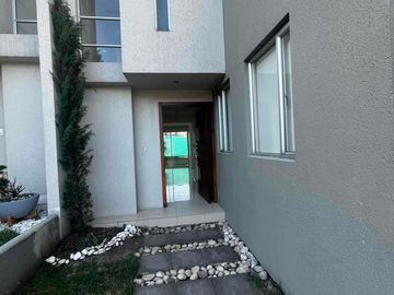 Renta  casa