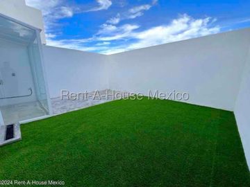 CASA EN RENTA EN ZIBATA