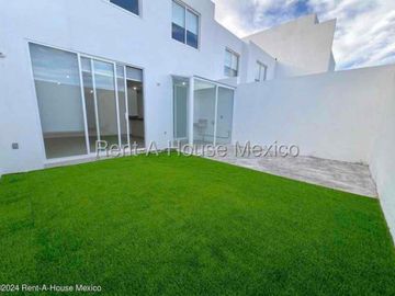 CASA EN RENTA EN ZIBATA