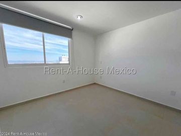 CASA EN RENTA EN ZIBATA