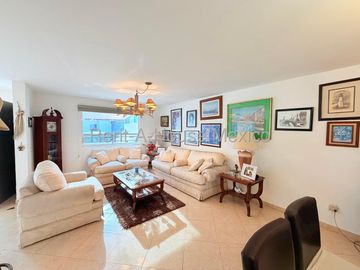 Casa de tres recámaras en venta en Santa Fe, Juriquilla, Querétaro