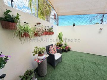 Casa de tres recámaras en venta en Santa Fe, Juriquilla, Querétaro