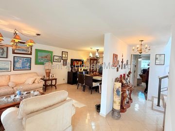 Casa de tres recámaras en venta en Santa Fe, Juriquilla, Querétaro