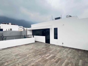 Casa en Venta en Cumbres Elite 8o Sector Monterrey