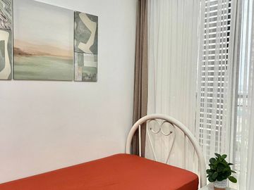 Fully Furnished Studio with Balcony for Lease in Circulo Verde, Quezon City - RR1735