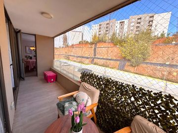 FyC arrienda departamento amoblado en condominio Altos de Curauma cuenta con estacionamiento y bodega