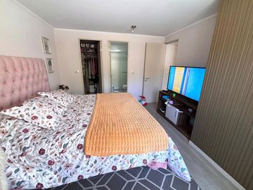 FyC arrienda departamento amoblado en condominio Altos de Curauma cuenta con estacionamiento y bodega