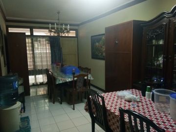 Dijual Rumah dengan Lokasi Strategis di Senopati Kebayoran Baru