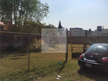 VENTA DE TERRENO 
DENTRO DE FRACCIONAMIENTO 
ESTRELLAS DEL SUR  excelente para desarrolladores. frente a parque