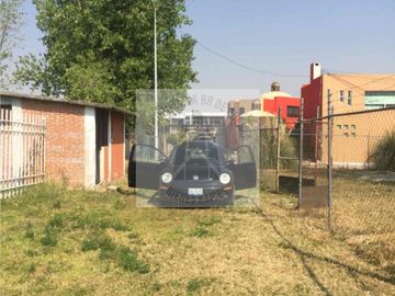 VENTA DE TERRENO 
DENTRO DE FRACCIONAMIENTO 
ESTRELLAS DEL SUR  excelente para desarrolladores. frente a parque