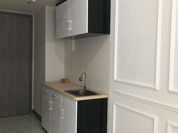 Apartemen Pakuwon Residence tower Amor 28m type studio Pekayon Jaya Bekasi