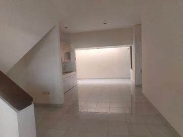 Di Sewakan Rumah Bagus di Emerald Terrace Dekat Sekolah Internasional