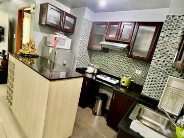 1 Bedroom Fully Furnished Condo Unit at Eastwood Park Residences
