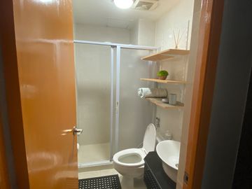 1 Bedroom Fully Furnished Condo Unit at Eastwood Park Residences