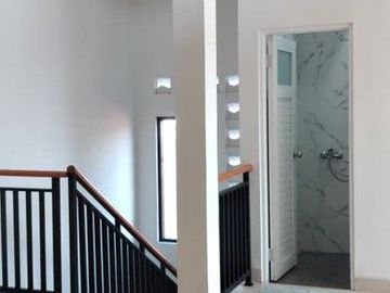 Rumah 2 Lantai Modern Siap Huni di Sumber Kulon, Kalitirto Berbah Sleman