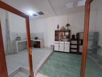 DISEWAKAN RUMAH SIAP HUNI KOMPLEK LARANGAN INDAH