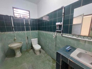DISEWAKAN RUMAH SIAP HUNI KOMPLEK LARANGAN INDAH
