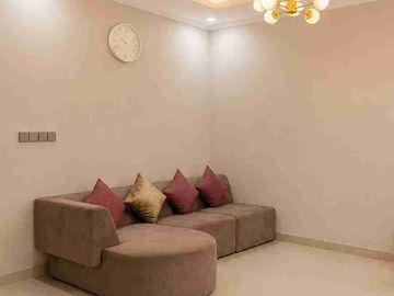 Dijual Rumah 2 1/4 lantai di Citra Garden 5, Kalideres, Jakarta Barat.