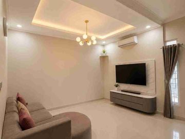 Dijual Rumah 2 1/4 lantai di Citra Garden 5, Kalideres, Jakarta Barat.