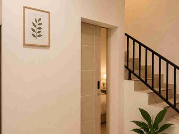 Dijual Rumah 2 1/4 lantai di Citra Garden 5, Kalideres, Jakarta Barat.