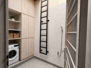 Dijual Rumah 2 1/4 lantai di Citra Garden 5, Kalideres, Jakarta Barat.