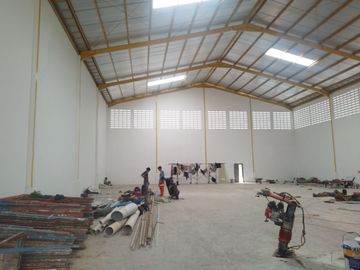 Disewakan Gudang Bagus Siap Pakai Ada Office di Kawasan Pergudangan Kav Dpr Cipondoh Tangerang