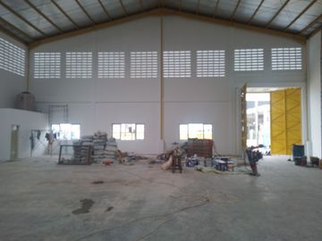 Disewakan Gudang Bagus Siap Pakai Ada Office di Kawasan Pergudangan Kav Dpr Cipondoh Tangerang