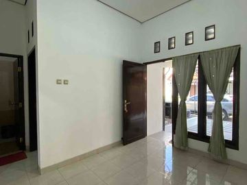 Disewakan Rumah LT 96 LB 80 Perumahan Tamansari. Keamanan 24 Jam