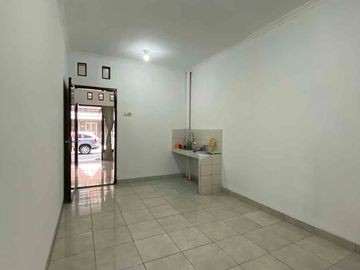 Disewakan Rumah LT 96 LB 80 Perumahan Tamansari. Keamanan 24 Jam