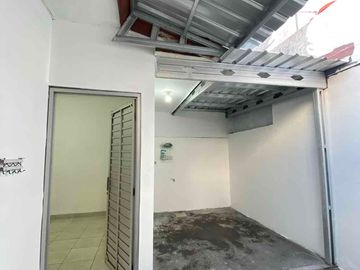 Disewakan Rumah LT 96 LB 80 Perumahan Tamansari. Keamanan 24 Jam
