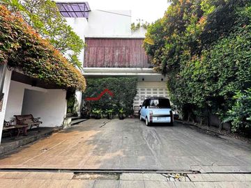 Rumah Mewah Dan Asri Open Space Di Kemang