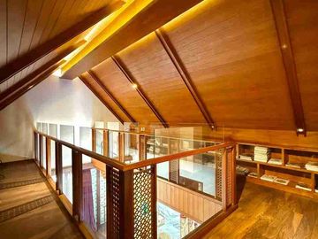 Patra Kuningan Luxury Tropical House Jalan Lebar Posisi Hoek