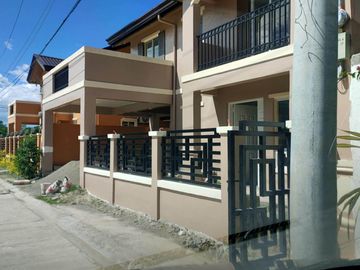 BRAND NEW FURNISHED MODERN TWO STOREY HOUSE IN CAMELLA URDANETA
