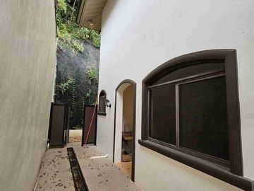 EXCLUSIVE FOR SALE OR LEASE: LUXURY 2-STOREY HOME IN MA. LUISA ESTATE PARK phase 8

​