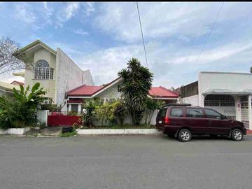 4BR Bungalow house in Pilar Village Las Pinas