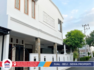 Jual Rumah Hook Mewah 2 Lantai Taman Buaran Indah 1 – Lantai Marmer, Carport 2 Mobil & Listrik 5500W