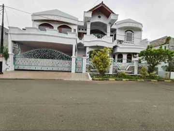 Dijual Cepat Rumah Luas 2LT di Perumahan Duta Harapan Bekasi utara